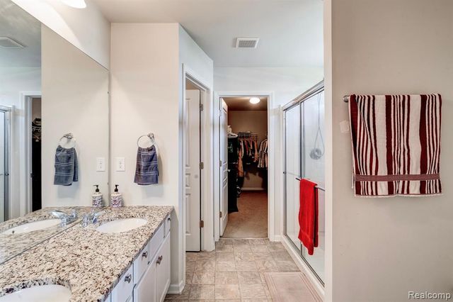 29816 Autumn Gold Drive, New Hudson, MI 48165