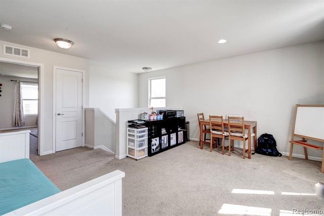 29816 Autumn Gold Drive, New Hudson, MI 48165