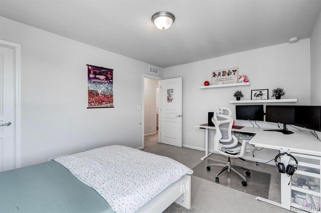 29816 Autumn Gold Drive, New Hudson, MI 48165