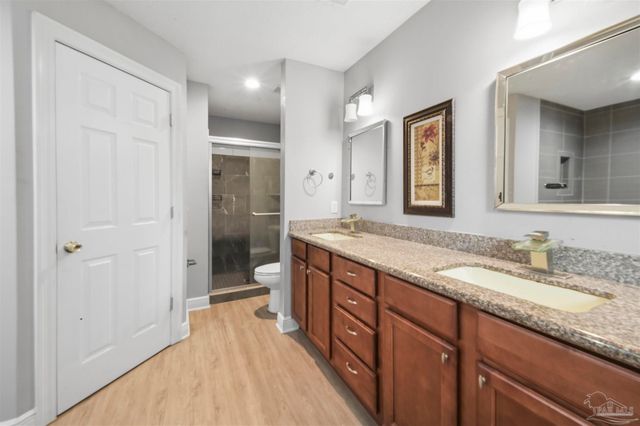 2726 Blackwood Dr, Cantonment, FL 32533