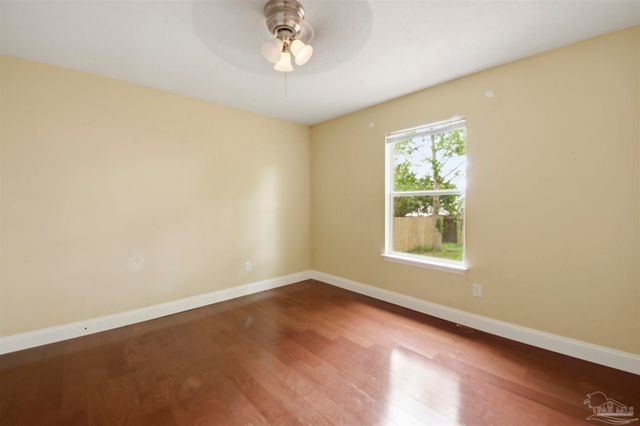 2726 Blackwood Dr, Cantonment, FL 32533