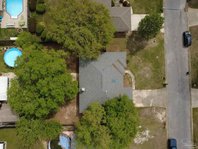 2726 Blackwood Dr, Cantonment, FL 32533
