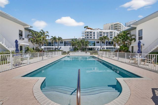 425 Bayshore Dr d-3, Fort Lauderdale, FL 33304
