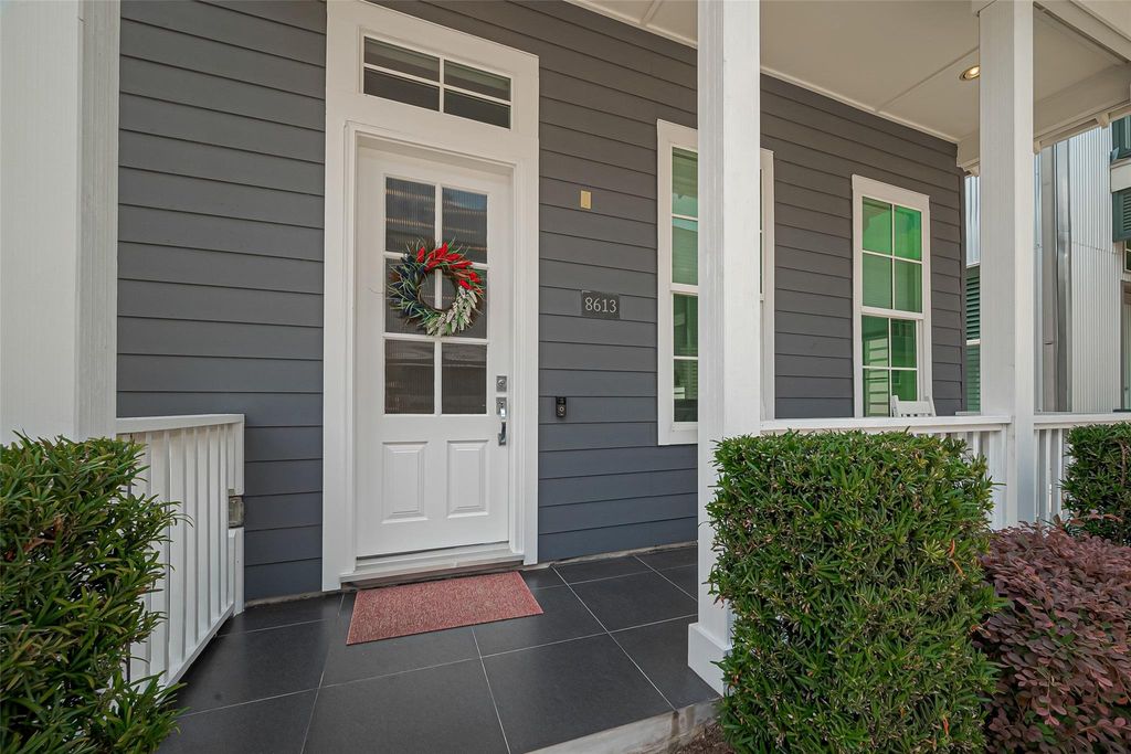 8613 Green Kolbe Lane, Houston, TX 77080