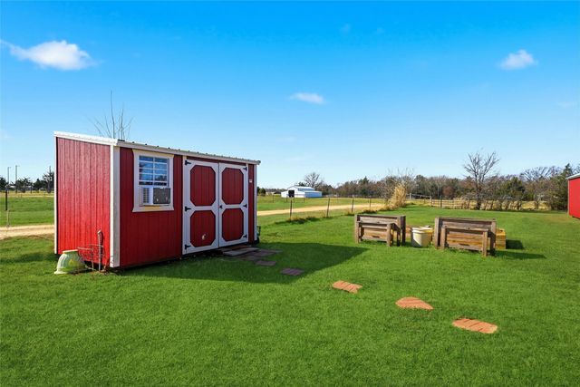 1949 Greer Road, Sadler, TX 76264