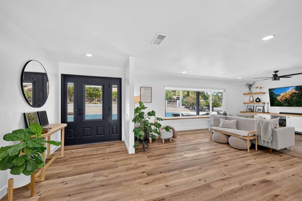 Image 3 of property listing at 3227 Oleander Avenue, San Marcos, CA 92078