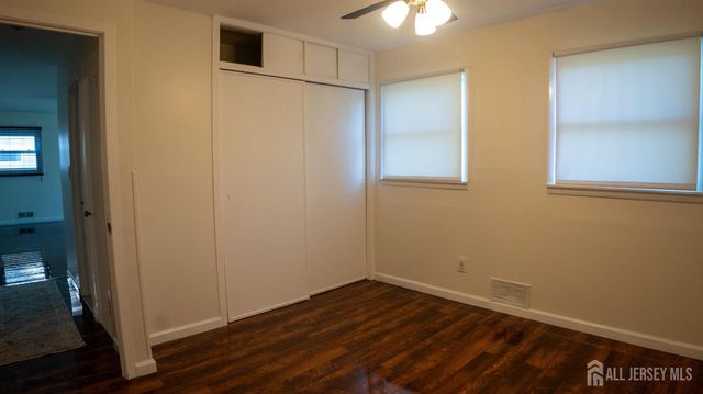 55 W Iselin Parkway, Iselin, NJ 08830