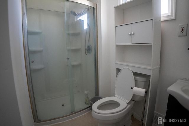 55 W Iselin Parkway, Iselin, NJ 08830