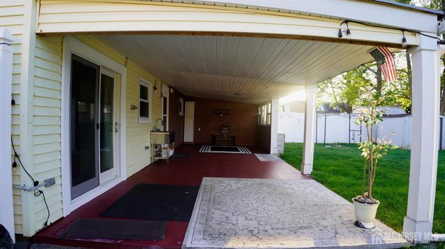 55 W Iselin Parkway, Iselin, NJ 08830