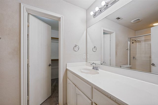 909 Honey Locust Lane, Crowley, TX 76036