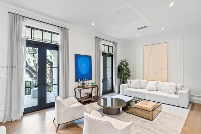 2617 Anderson Rd, Coral Gables, FL 33134