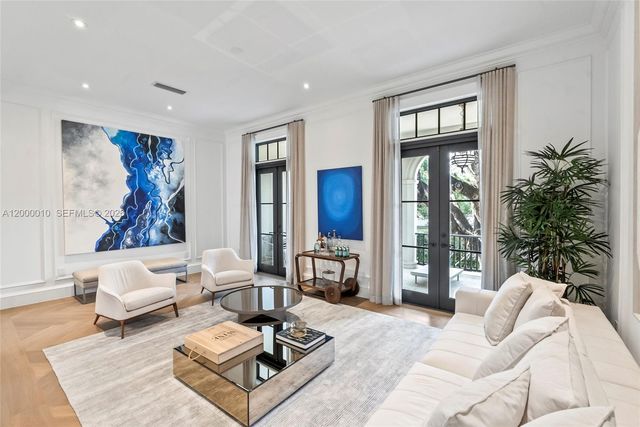 2617 Anderson Rd, Coral Gables, FL 33134