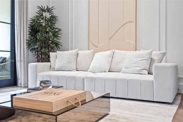 2617 Anderson Rd, Coral Gables, FL 33134