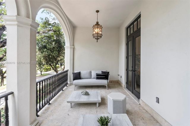 2617 Anderson Rd, Coral Gables, FL 33134