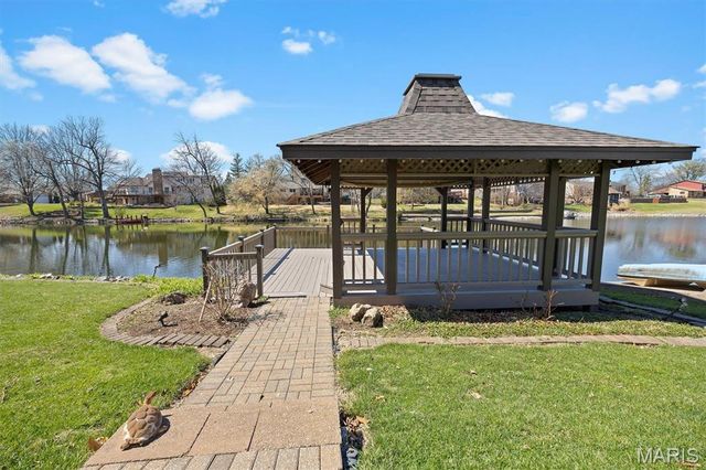 26 Ravenwood Circle, O'fallon, IL 62269