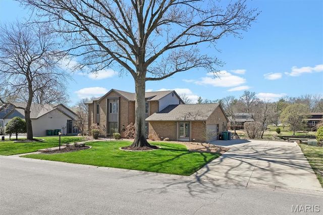 26 Ravenwood Circle, O'fallon, IL 62269