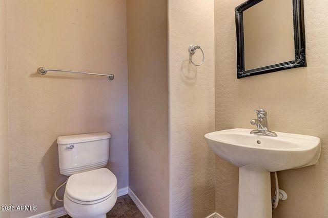 2530 W CORDIA Lane, Phoenix, AZ 85085