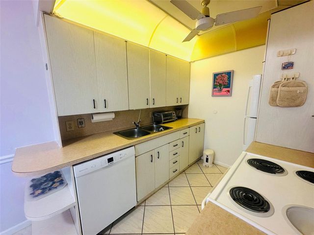 2045 Newport N 2045, Deerfield Beach, FL 33442
