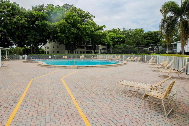 2045 Newport N 2045, Deerfield Beach, FL 33442