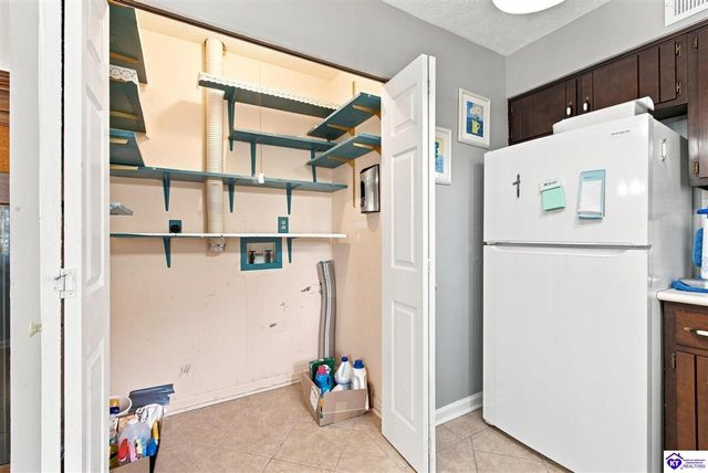 718 Carolyn Street, Radcliff, KY 40160