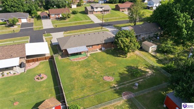718 Carolyn Street, Radcliff, KY 40160