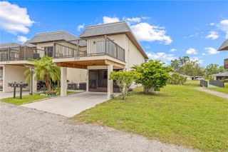 3368 RAMBLEWOOD PLACE 37-D-1, Sarasota, FL 34237