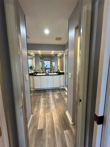 3701 54TH DRIVE W 201, Bradenton, FL 34210