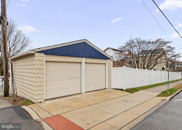 100 E 6TH AVE, Conshohocken, PA 19428