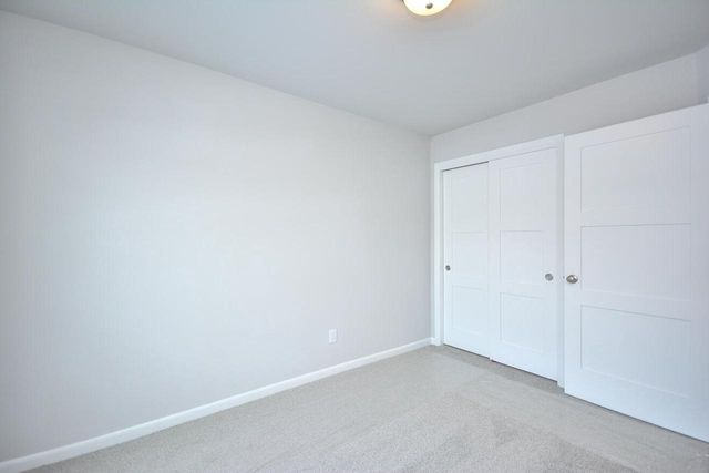 613 Standing Stone DRIVE, Waukesha, WI 53189