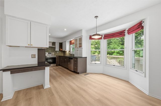324 Haldeman Dr, Cranberry Twp, PA 16066