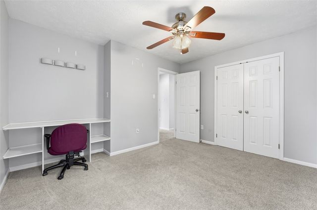 324 Haldeman Dr, Cranberry Twp, PA 16066