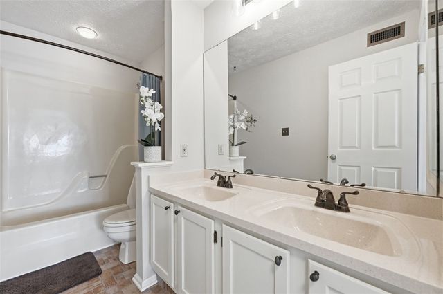324 Haldeman Dr, Cranberry Twp, PA 16066