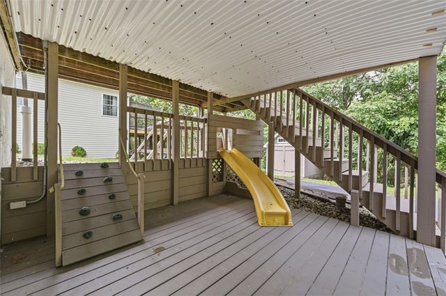 324 Haldeman Dr, Cranberry Twp, PA 16066