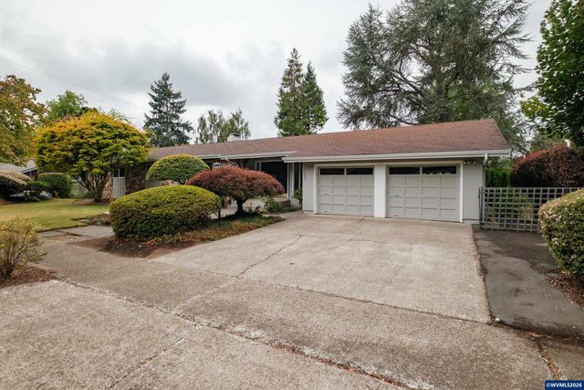 3385 Balsam Dr S, Salem, OR 97302