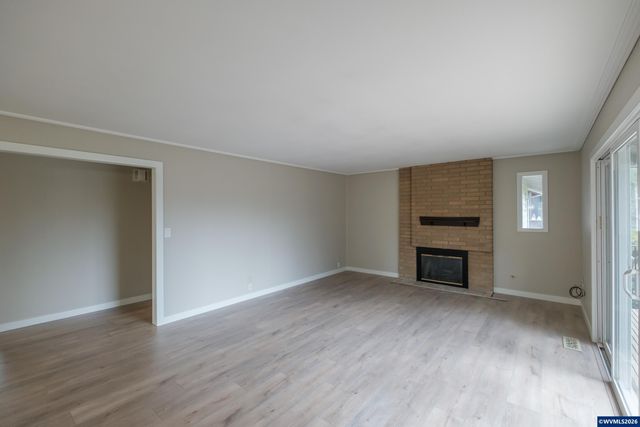 3385 Balsam Dr S, Salem, OR 97302