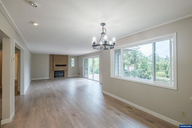 3385 Balsam Dr S, Salem, OR 97302