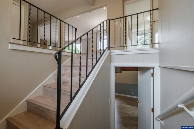 3385 Balsam Dr S, Salem, OR 97302