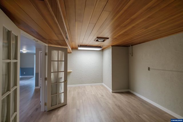 3385 Balsam Dr S, Salem, OR 97302