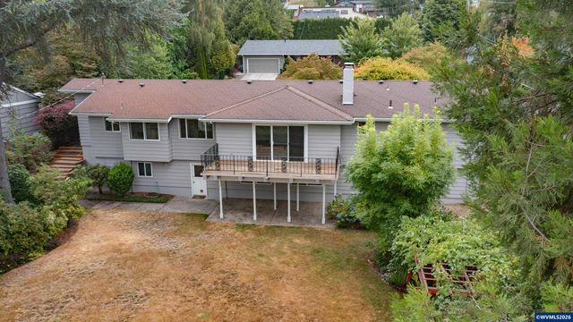 3385 Balsam Dr S, Salem, OR 97302