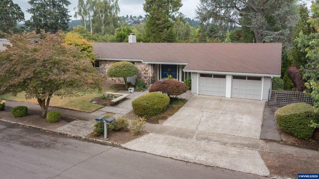 3385 Balsam Dr S, Salem, OR 97302