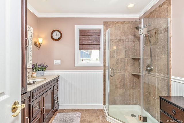 268 7th Avenue, Saint James, NY 11780