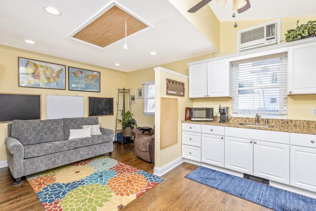 268 7th Avenue, Saint James, NY 11780