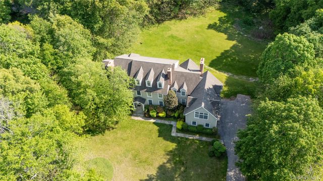 7 Samuel Dann Way, Pound Ridge, NY 10576