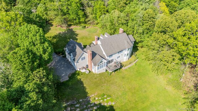 7 Samuel Dann Way, Pound Ridge, NY 10576
