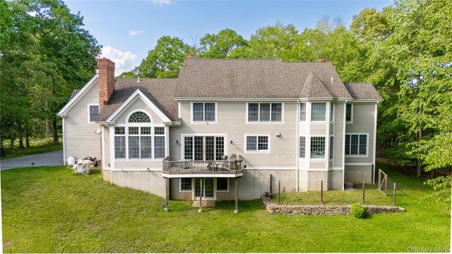 7 Samuel Dann Way, Pound Ridge, NY 10576