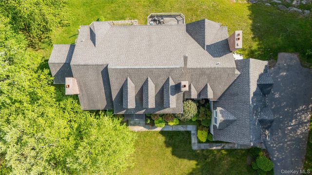7 Samuel Dann Way, Pound Ridge, NY 10576