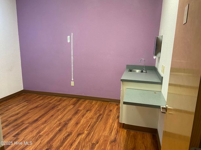 1503 N Road Street 2nd Floor, Elizabeth City, NC 27909