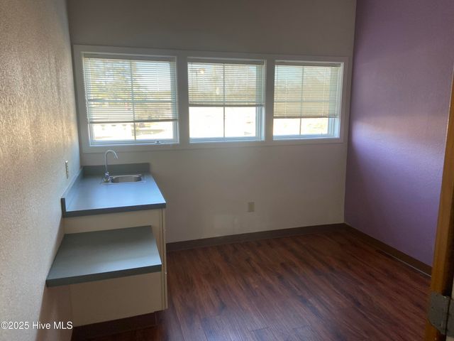 1503 N Road Street 2nd Floor, Elizabeth City, NC 27909