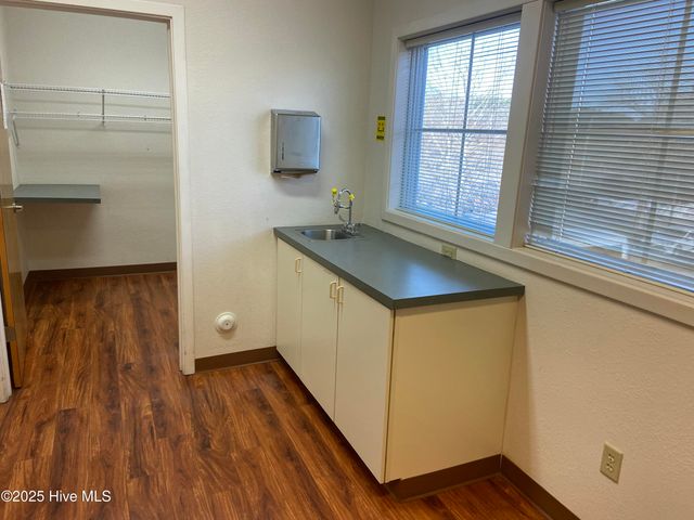 1503 N Road Street 2nd Floor, Elizabeth City, NC 27909