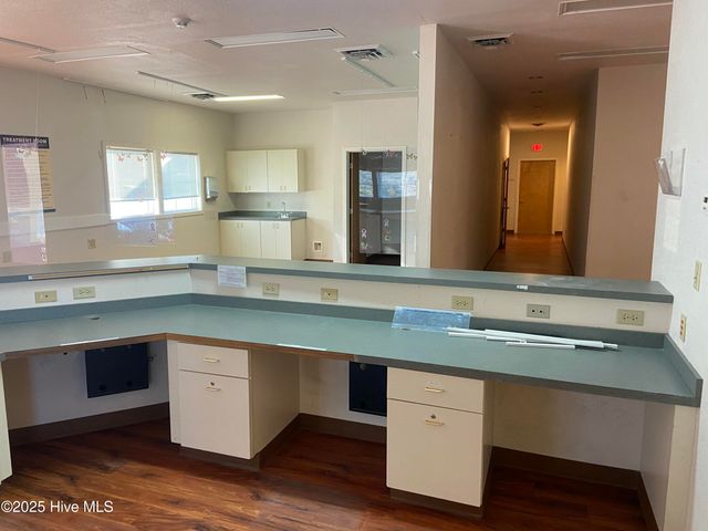 1503 N Road Street 2nd Floor, Elizabeth City, NC 27909